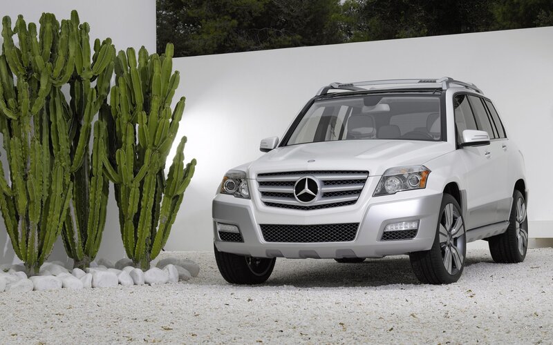 White Mercedes-Benz GLK Concept