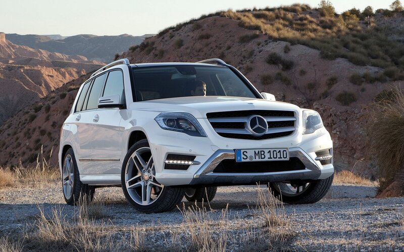 White Mercedes-Benz GLK in desert