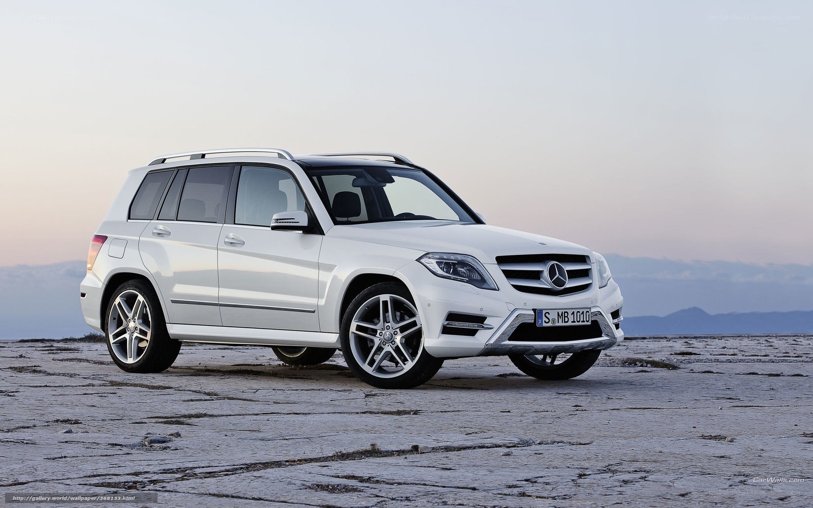 White Mercedes-Benz GLK parked