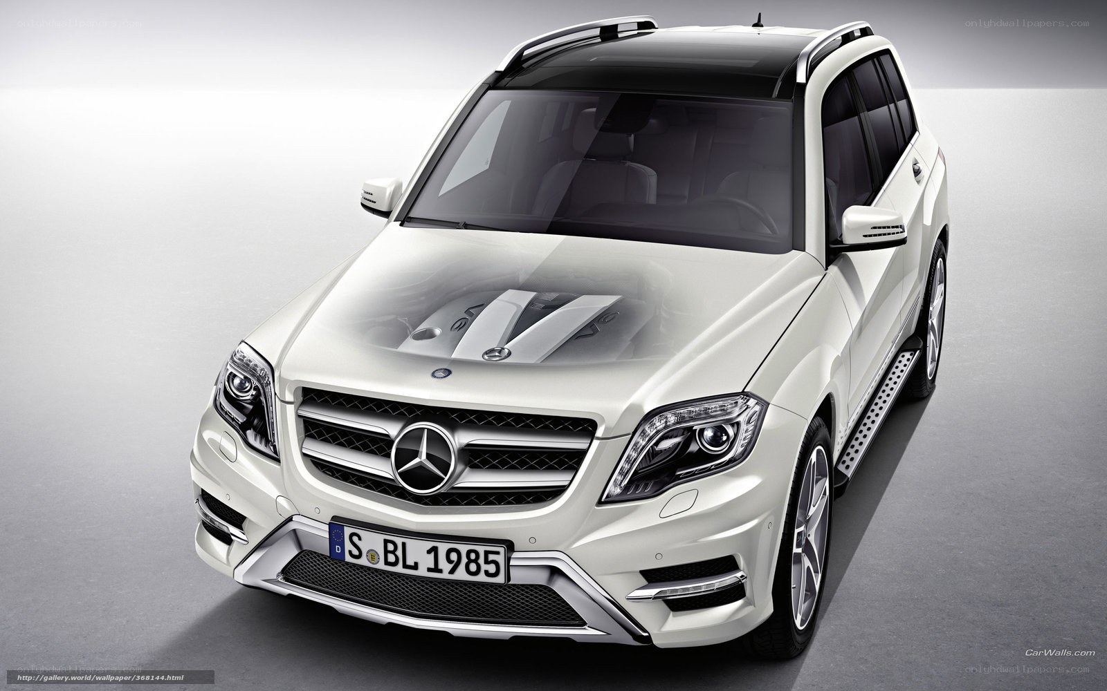 white mercedes-benz glk