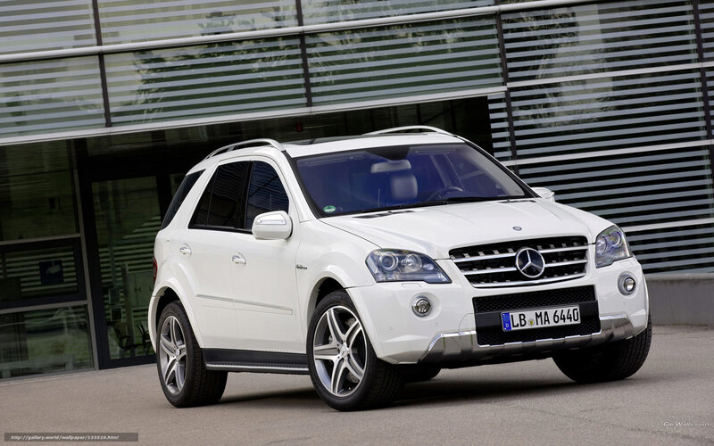 white mercedes-benz ml63 amg