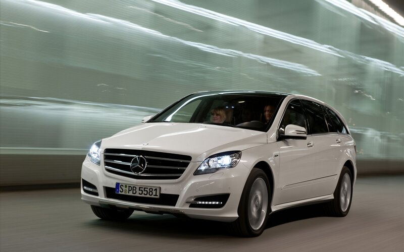 White Mercedes-Benz R-Class in motion