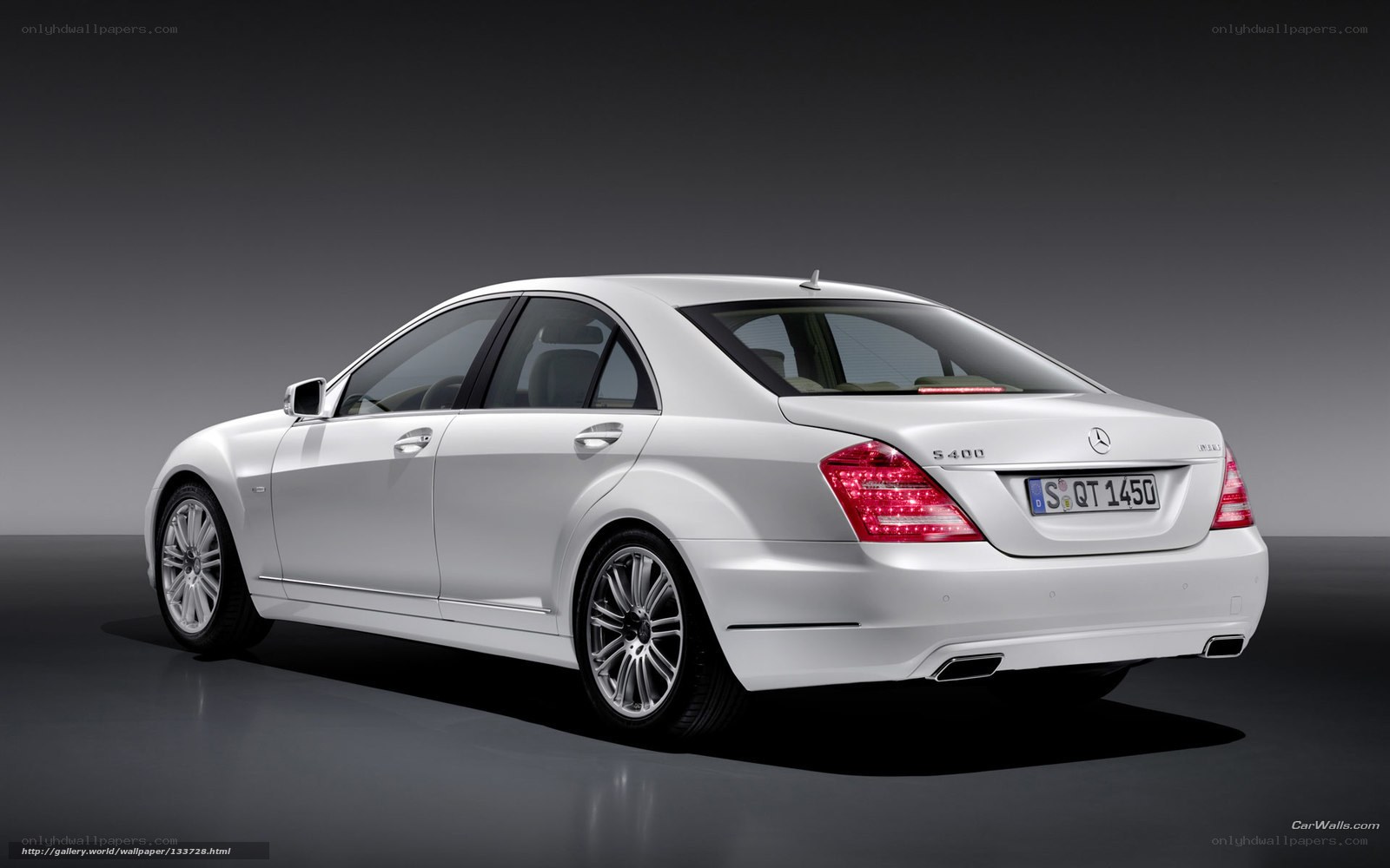 white mercedes-benz s400