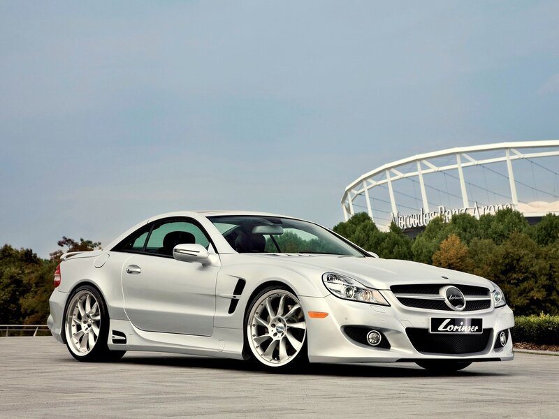 White Mercedes-Benz SL500