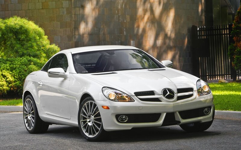 white mercedes-benz slk