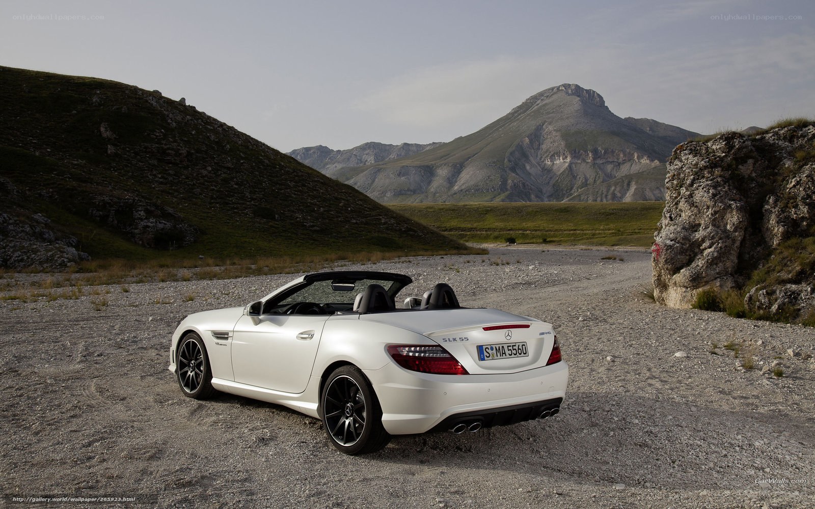 White Mercedes-Benz SLK 55 AMG