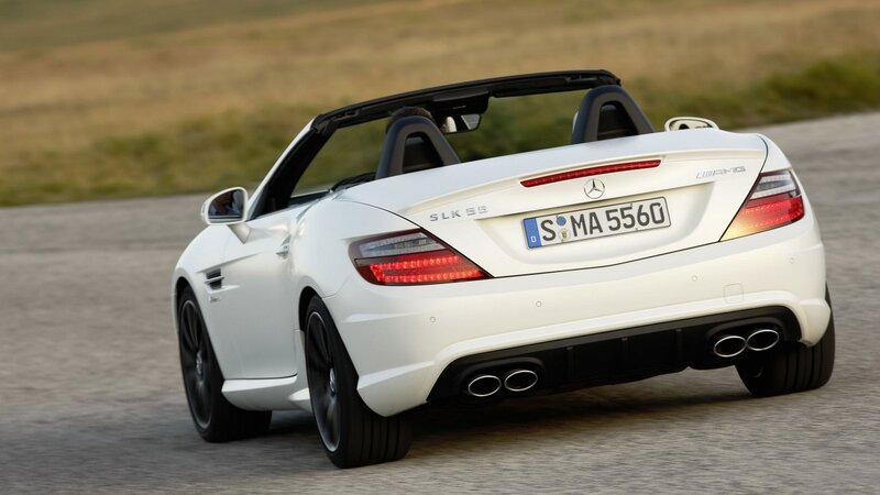 white mercedes-benz slk55 amg