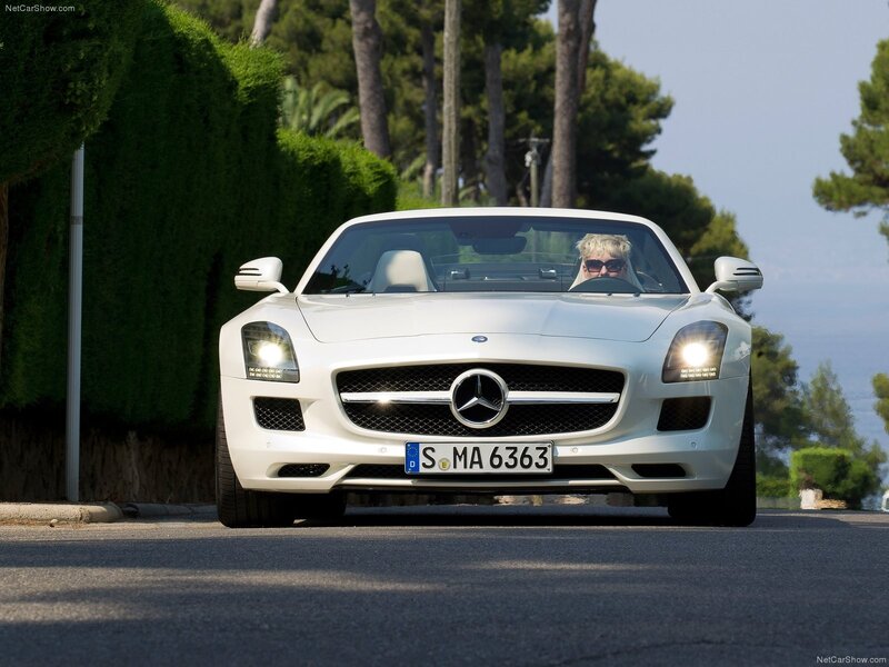 White Mercedes-Benz SLS AMG