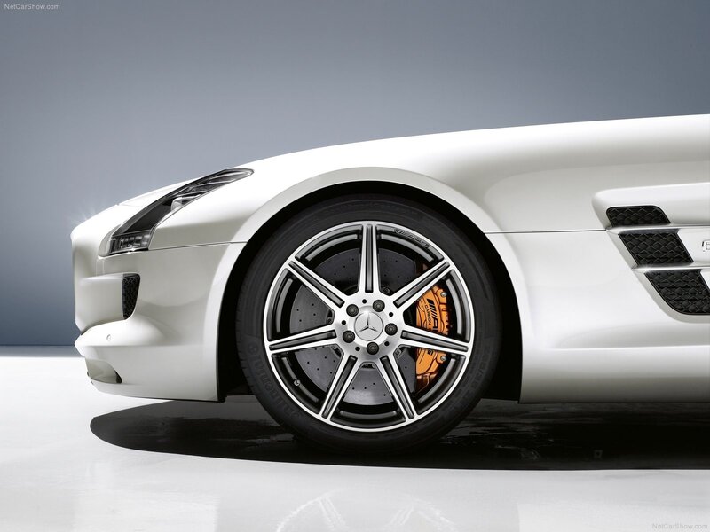 White Mercedes-Benz SLS AMG