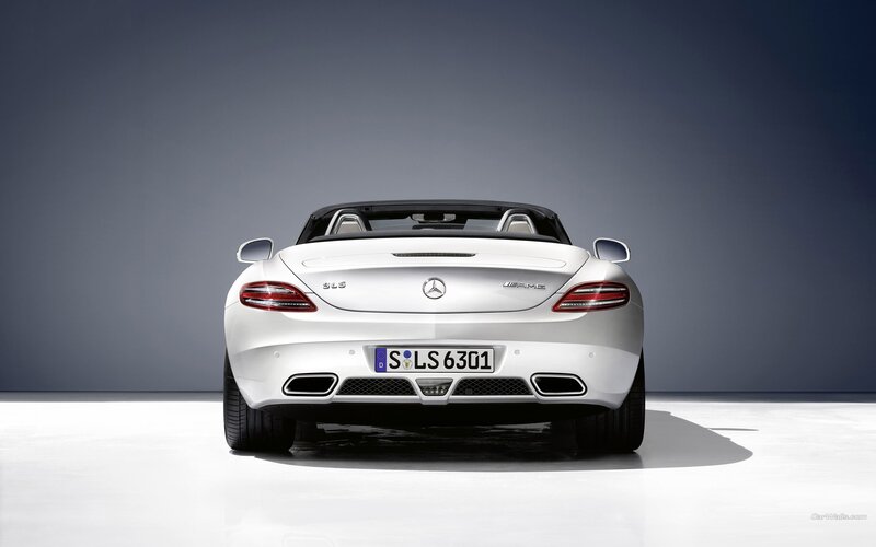white mercedes-benz sls amg