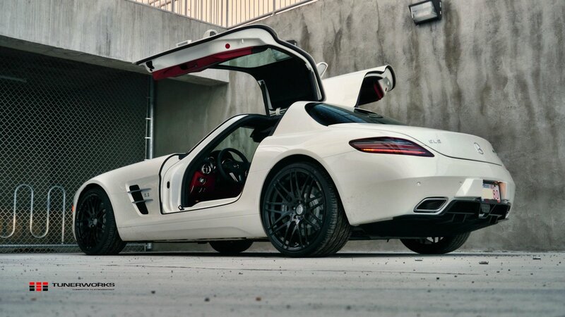 White Mercedes-Benz SLS AMG