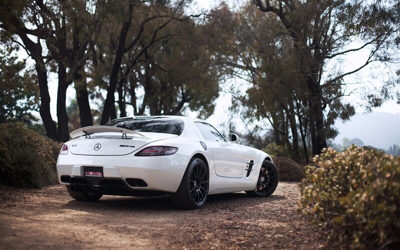 White Mercedes-Benz SLS AMG