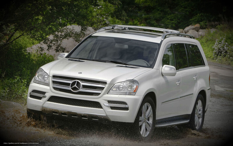White Mercedes-benz Suv — Dramatic, Afternoon, Photograph