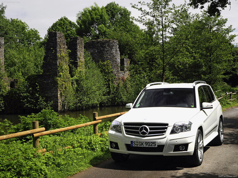 White Mercedes-benz Suv — Serene