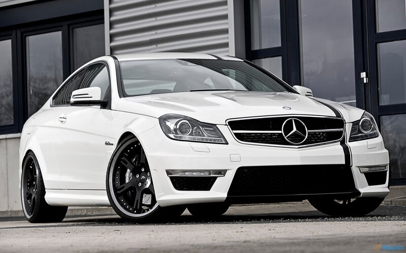 white mercedes c63 amg coupe