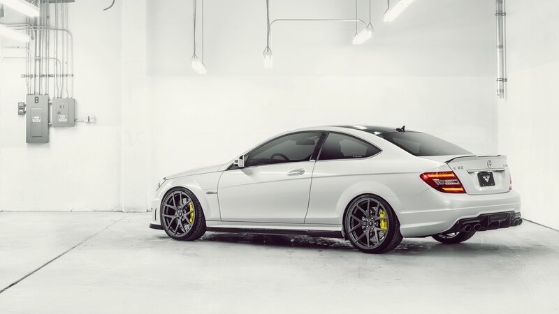 white mercedes c63 amg coupe