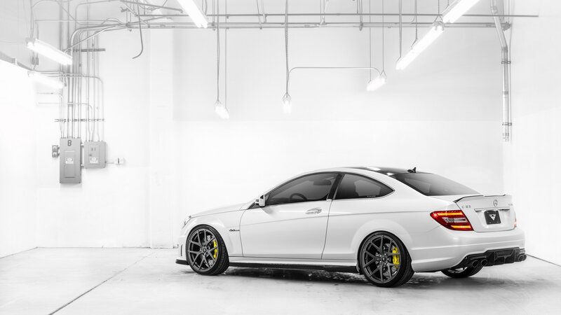 white mercedes c63 amg coupe