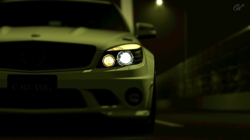 White Mercedes C63 Amg — Green
