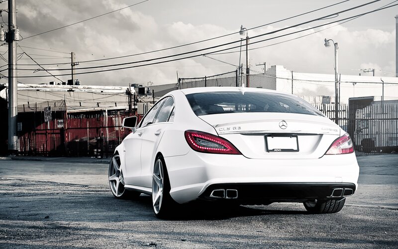 white mercedes cls63 amg