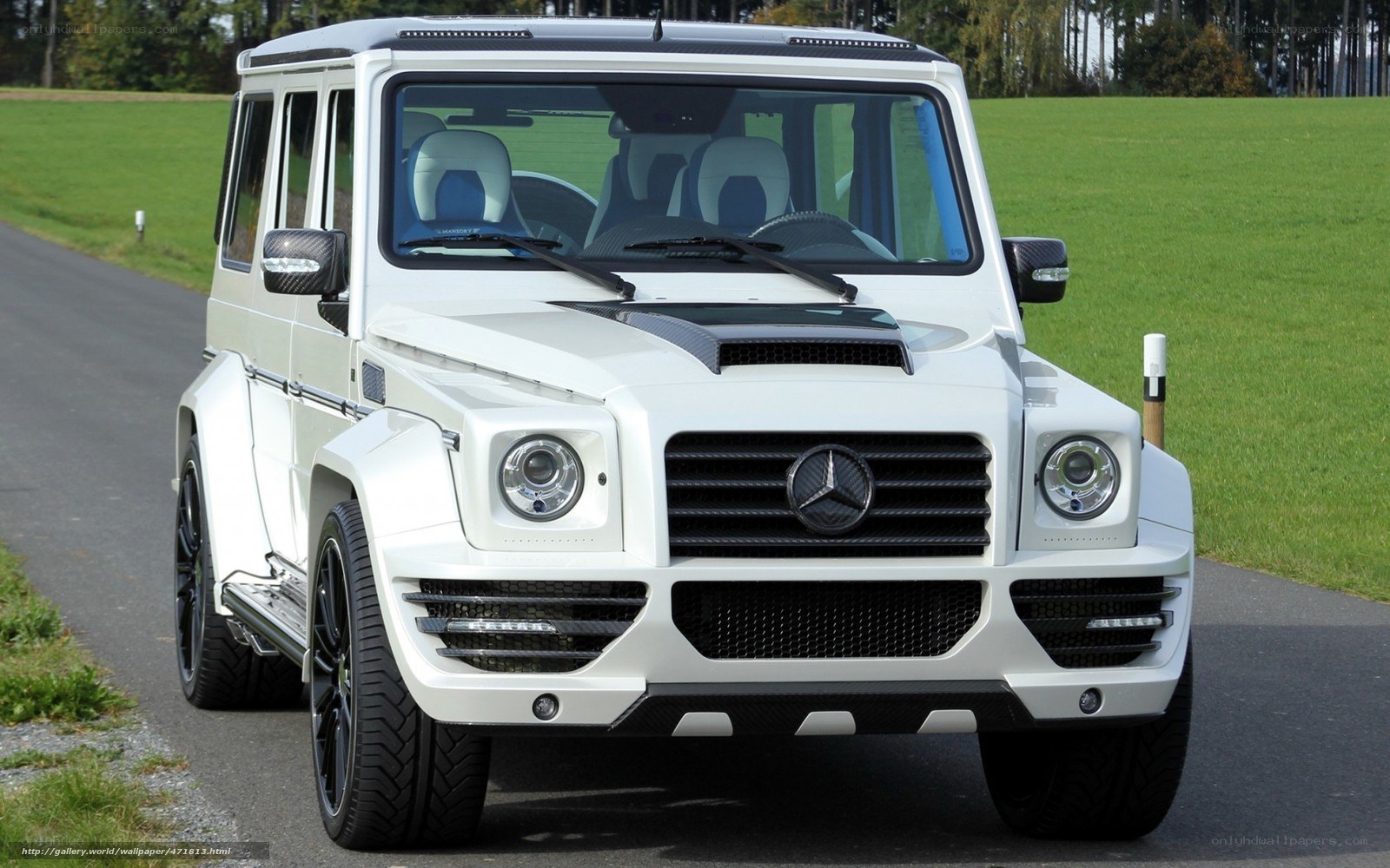 white mercedes g-wagon suv