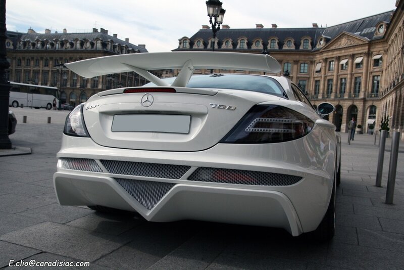 White Mercedes SLR McLaren