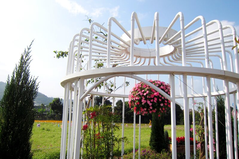 White Metal Gazebo — Serene