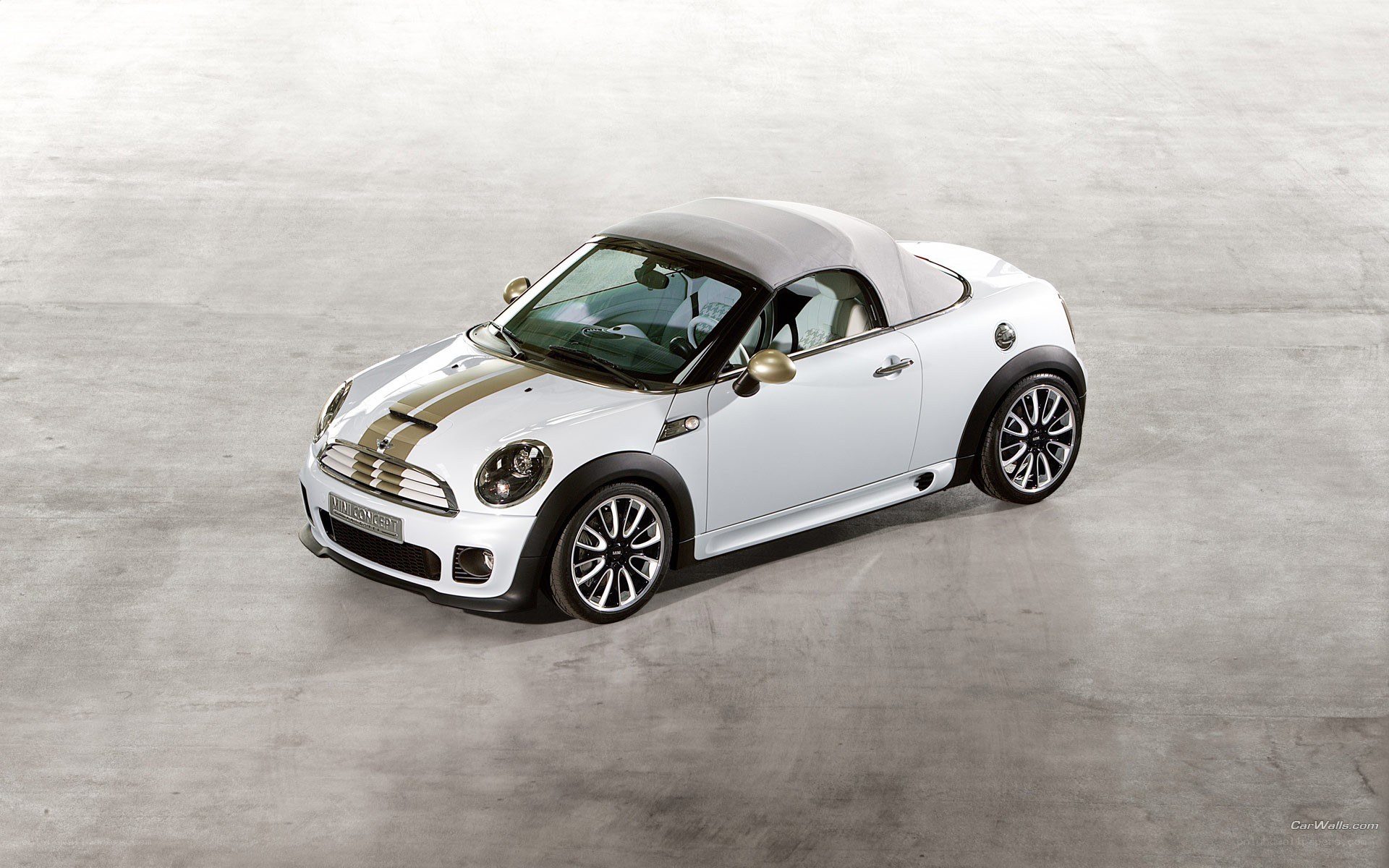 white mini convertible car