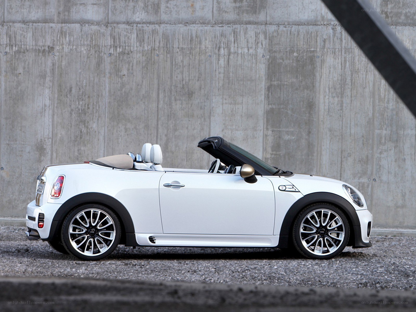white mini convertible car