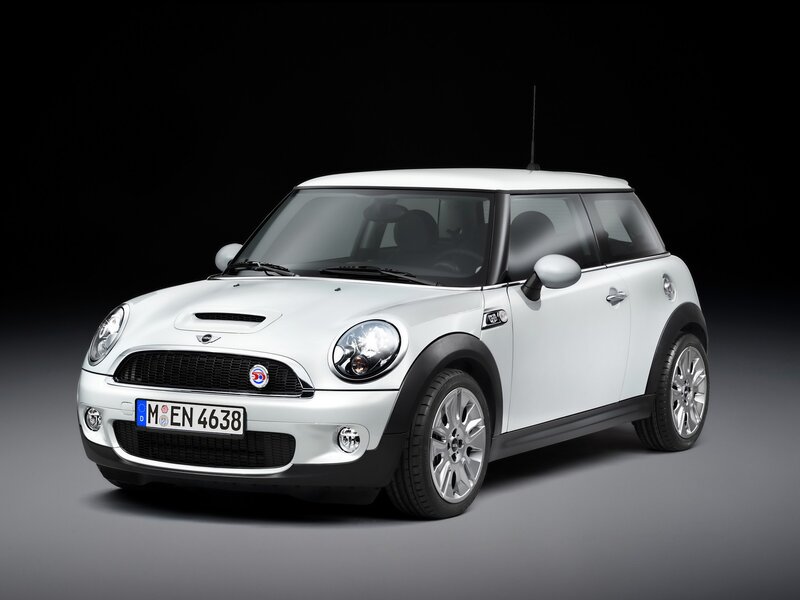 white mini cooper car
