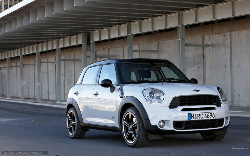 White MINI Countryman parked