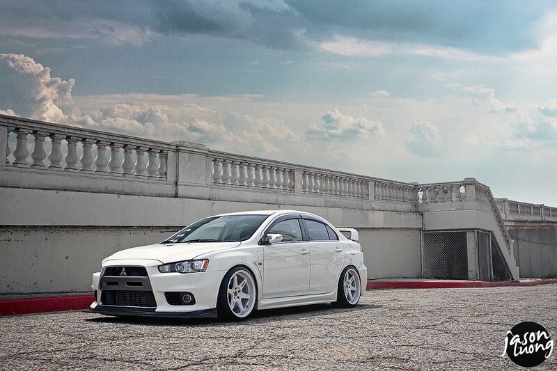 White Mitsubishi Lancer — Dramatic