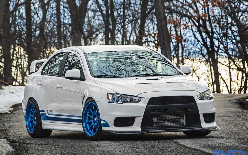 White Mitsubishi Lancer — Dramatic, Winter, Photograph