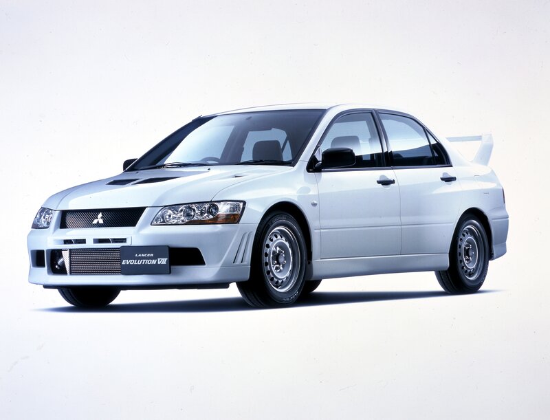White Mitsubishi Lancer Evolution VIII