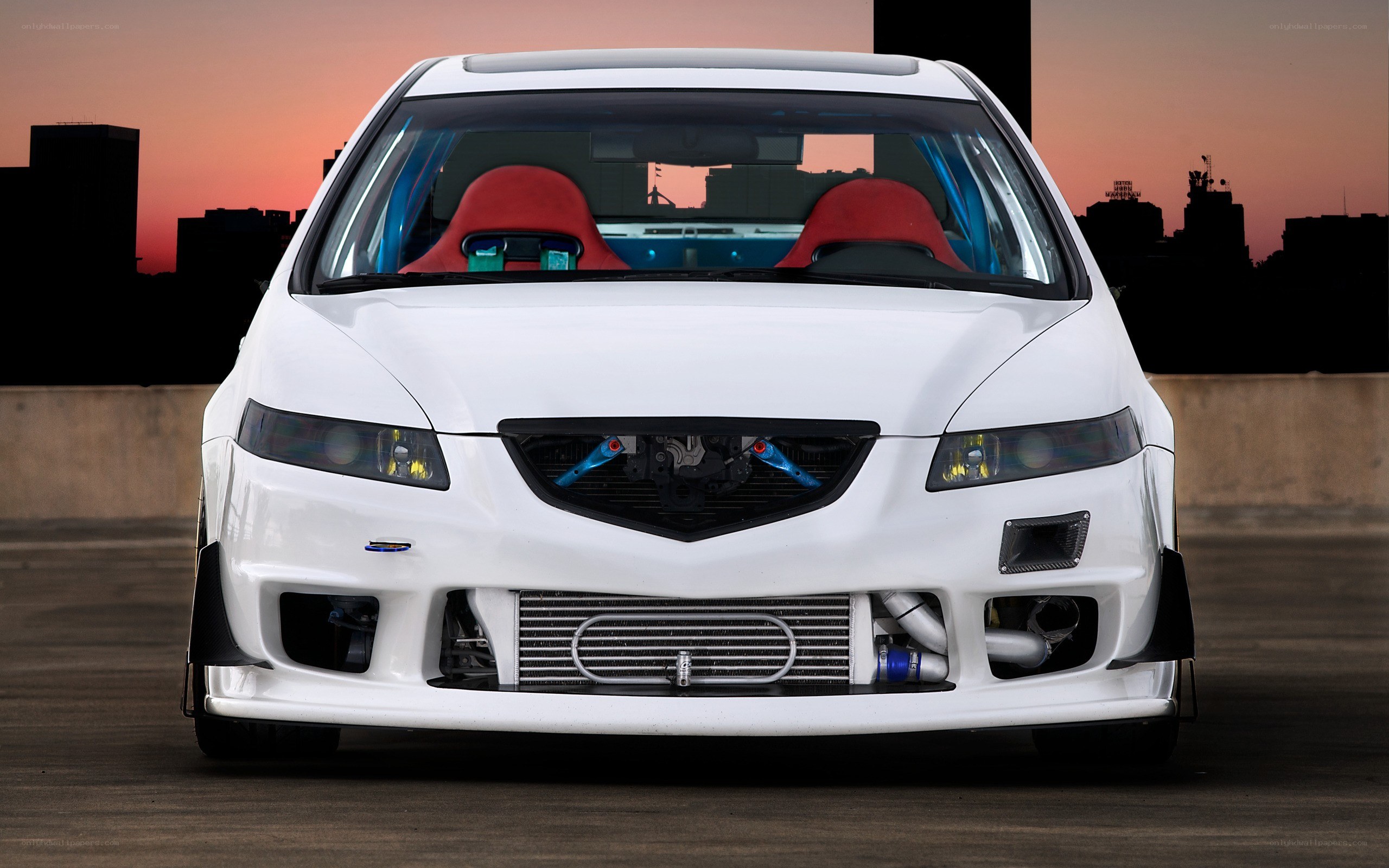 white modified race car