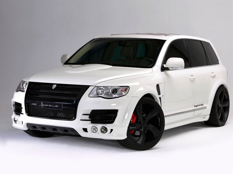 white modified SUV
