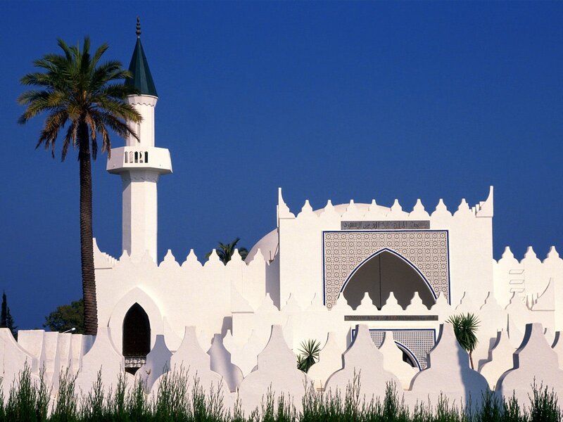 White Mosque with Minaret — Serene, Afternoon