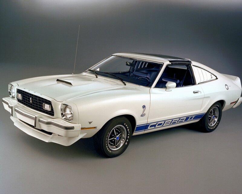 White Muscle Car — Dramatic, Photograph, Antenna
