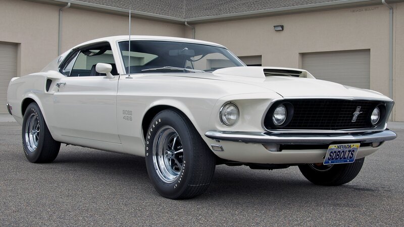 White Muscle Car — Neutral, Afternoon