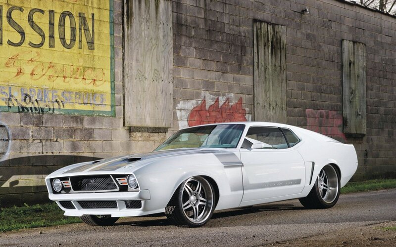 White Muscle Car — Urban