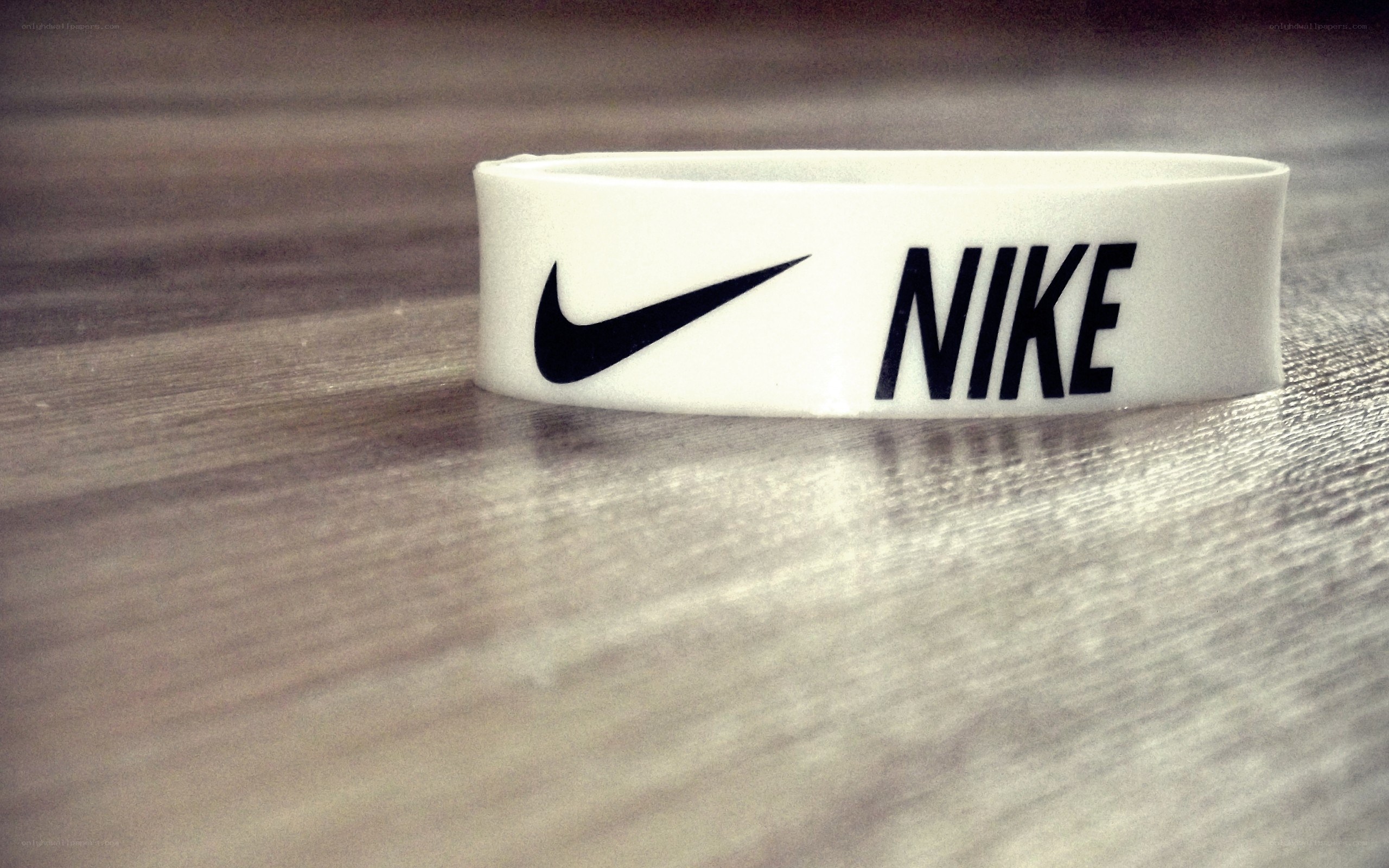 white nike wristband