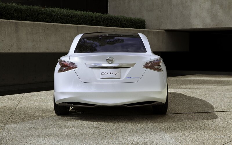 White Nissan Ellure concept car