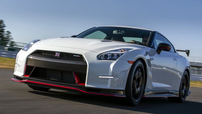 White Nissan Gt-r — Dynamic, Afternoon