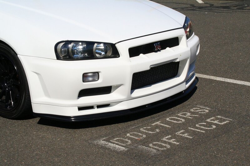 White Nissan Gt-r — Neutral, Afternoon