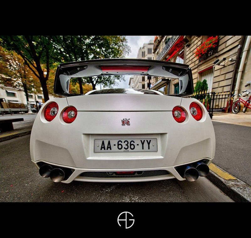 white nissan gt-r rear view
