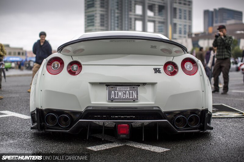 White Nissan GT-R — Urban
