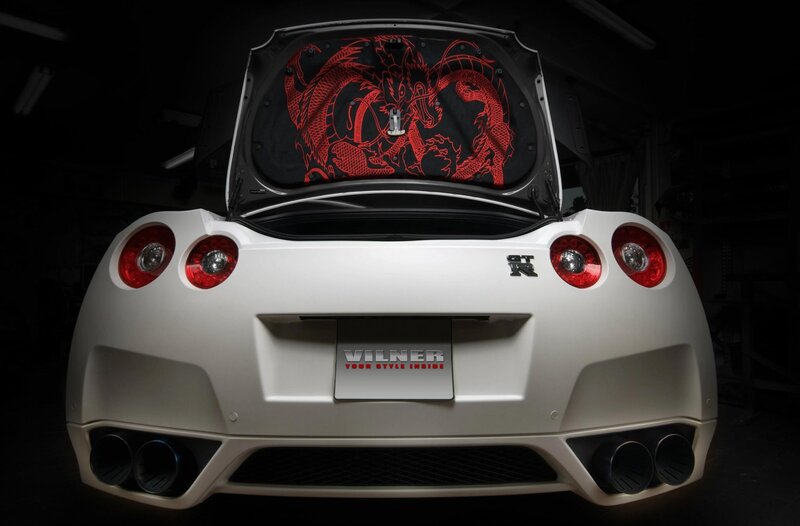White Nissan GT-R with dragon design