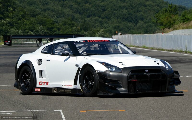 white nissan gt3 race car