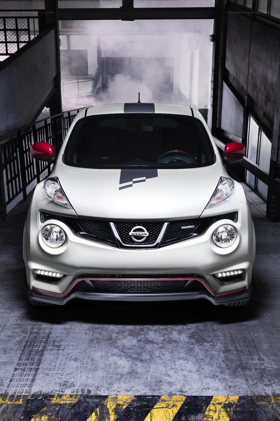 White Nissan Juke Nismo