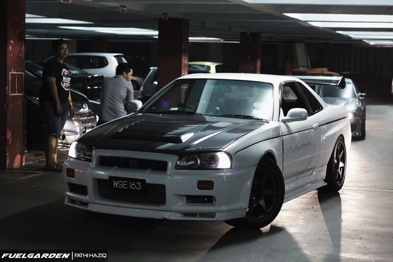 White Nissan Skyline Car