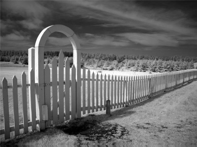 White Picket Fence — Black